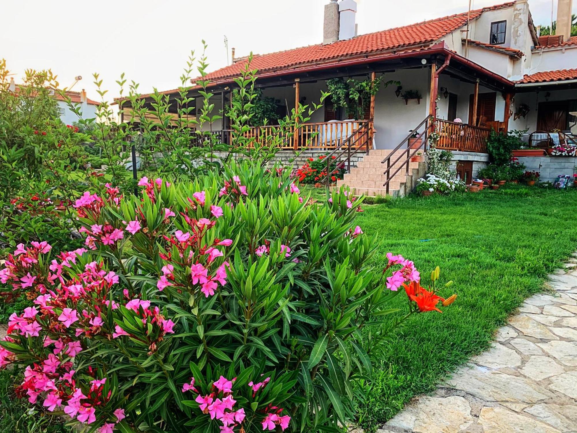 Vila Ivonnis Garden Mesimvria  Exteriér fotografie