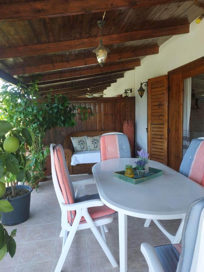 Vila Ivonnis Garden Mesimvria  Exteriér fotografie