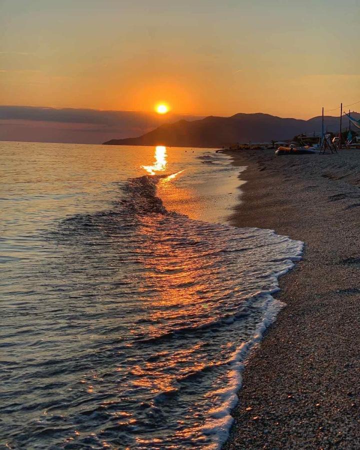 Vila Ivonnis Garden Mesimvria  Exteriér fotografie